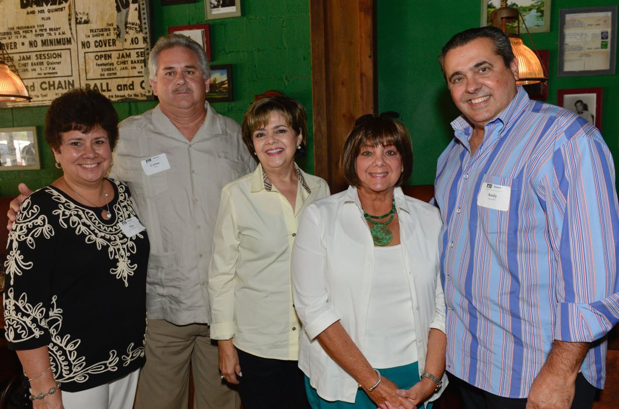 lsa-Palaez-Lopez-Carlos-Lopez-Olga-Guilarte-Susana-Divi-Mayobre-and-Andy-Mayobre.jpg